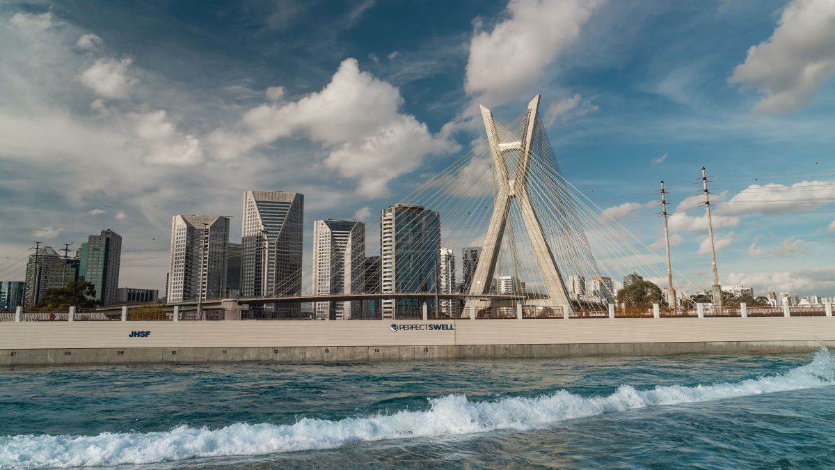 Surfe em SP? Capital ganha clube com piscina de ondas e praia urbana