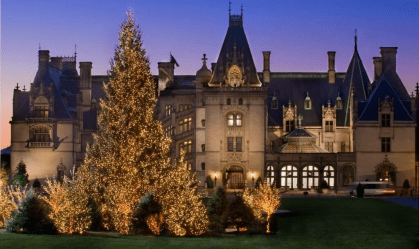Maior casa dos EUA se transforma para o Natal com decoração grandiosa