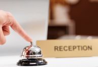 Entenda as novas regras de check-in e check-out que estão em vigor