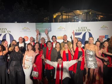 Chefs brasileiros na cerimônia do Latin America's 50 Best Restaurants 2025