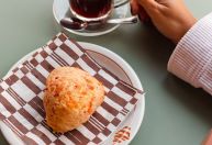Receita fácil de pão de queijo do restaurante mineiro Lena