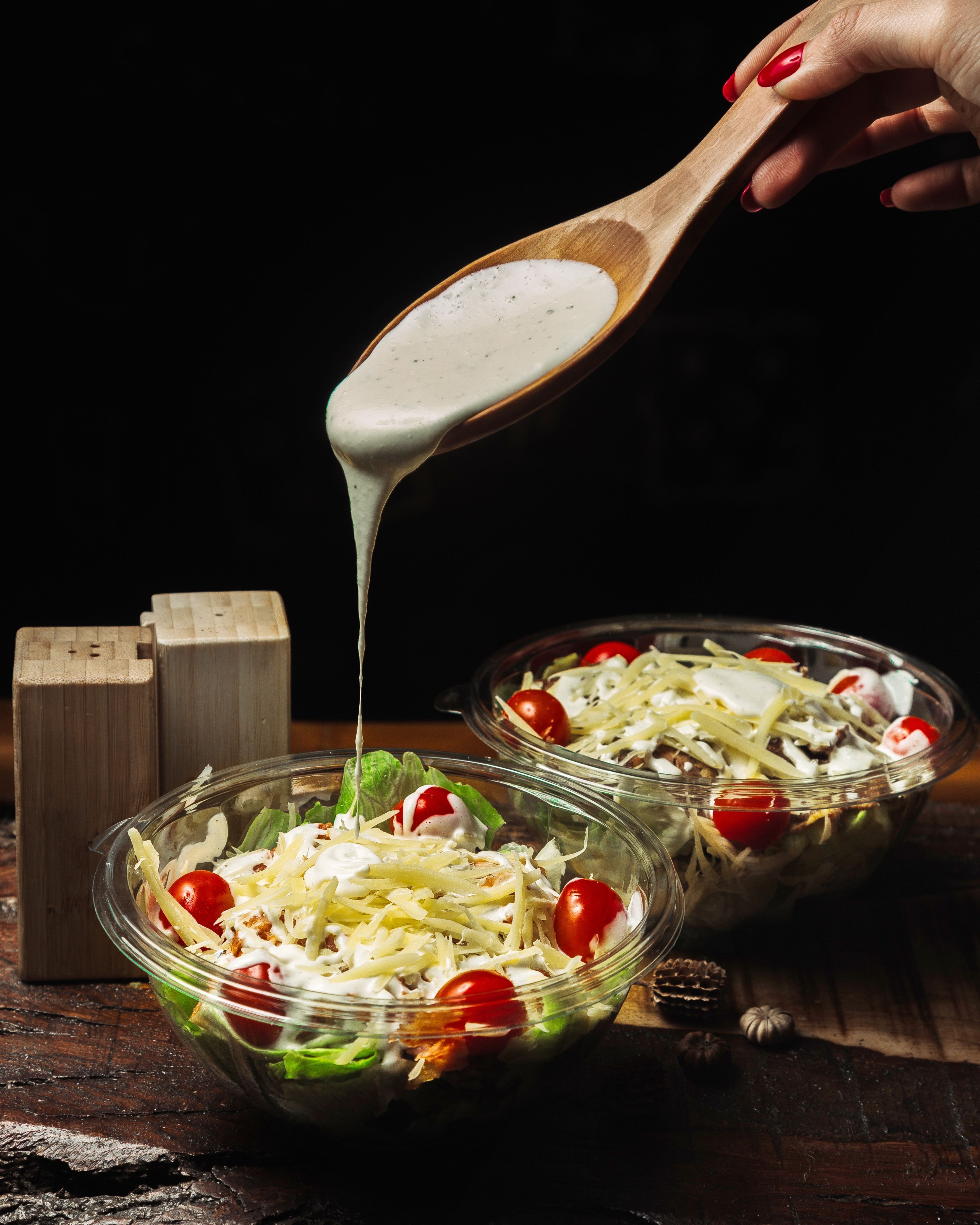 caesar salad seasoned with garlic sauce