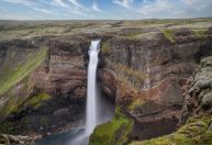Cachoeira do final de "Stranger Things" fica na Islândia e tem 122 metros