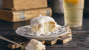 Receita fácil: bolo de coco gelado do restaurante Hospedaria