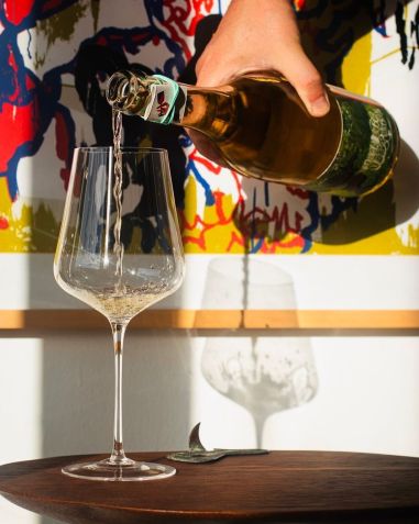 Sommelières Daniela Bravin e Cássia Campos são responsáveis pela seleção da Sede261 • Instagram/Sede261