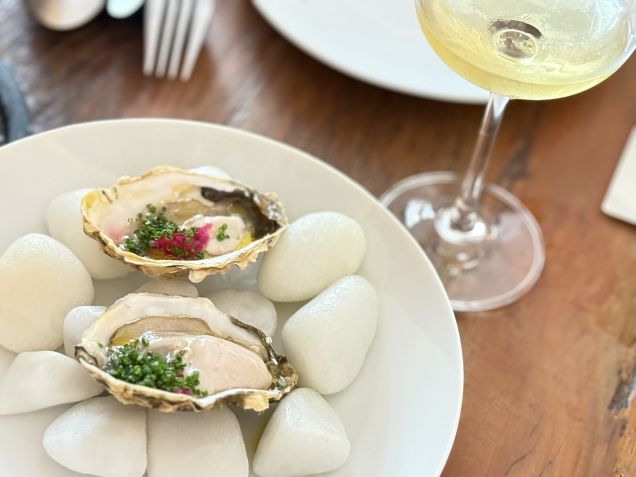 Ostra fresca, Cais • Tina Bini