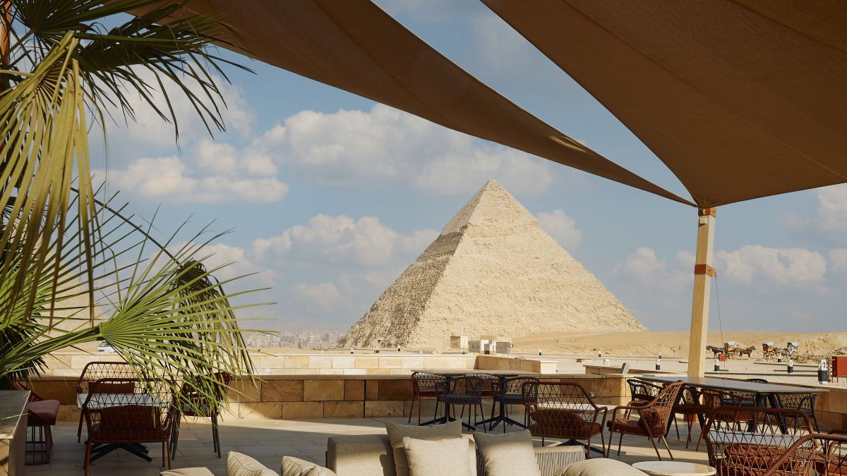 Restaurante em frente às Pirâmides de Gizé é eleito melhor do Oriente Médio