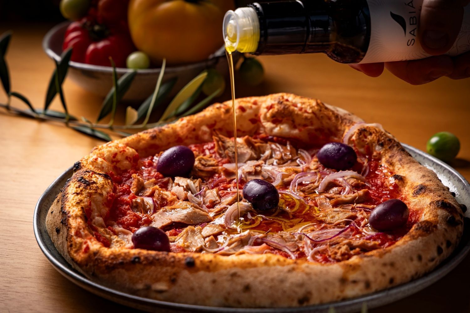 Cardápio tem consultoria do pizzaiolo Dani Branca e foi pensado para harmonizar com os azeites da casa • Mario Rodrigues Jr.