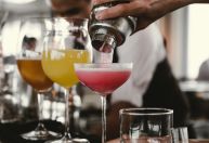 Além da contaminação: o impacto da crise do metanol na hospitalidade