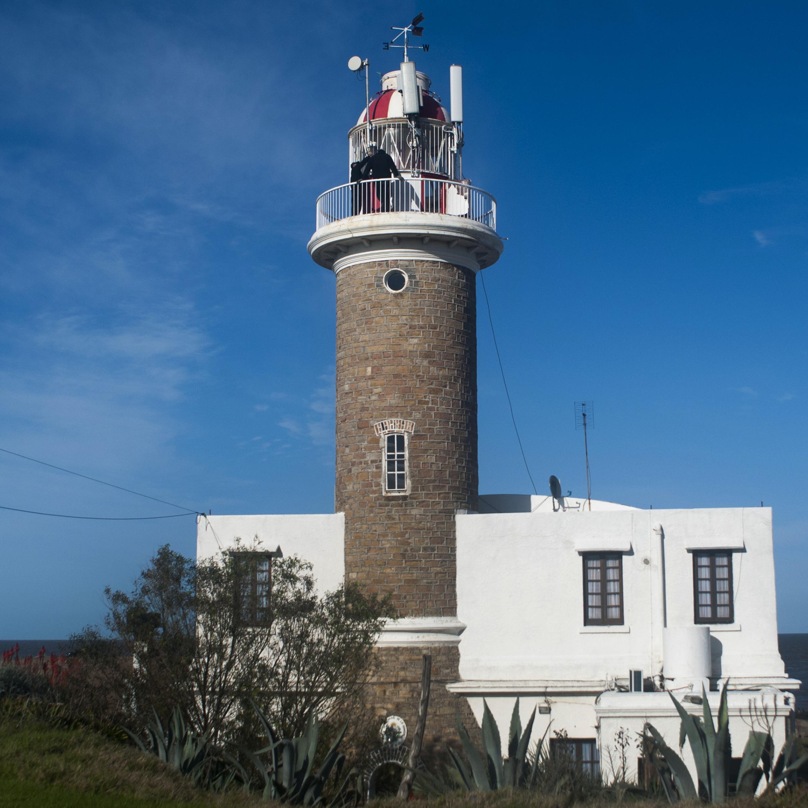 Faro de Punta Carretas é um farol de 21 metros de altura • Prefeitura de Montevidéu