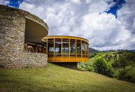 Azeite Sabiá abre pizzaria entre oliveiras da Serra da Mantiqueira