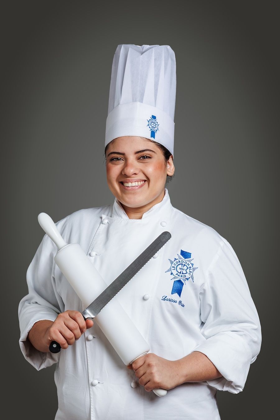 Chef de boulangerie da Le Cordon Bleu São Paulo, Larissa Brito, explica as diferenças entre panetone e colomba pascal • Boreal
