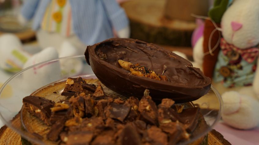 Ovo da Renata Arassiro ganhou menção honrosa, uma vez que foi o preferido da Daniela Filomeno na categoria artesanal • CNN V&G