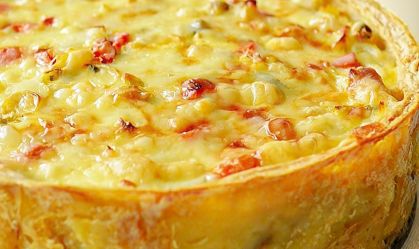 Torta de bacalhau cremosa com base de batatas para Páscoa