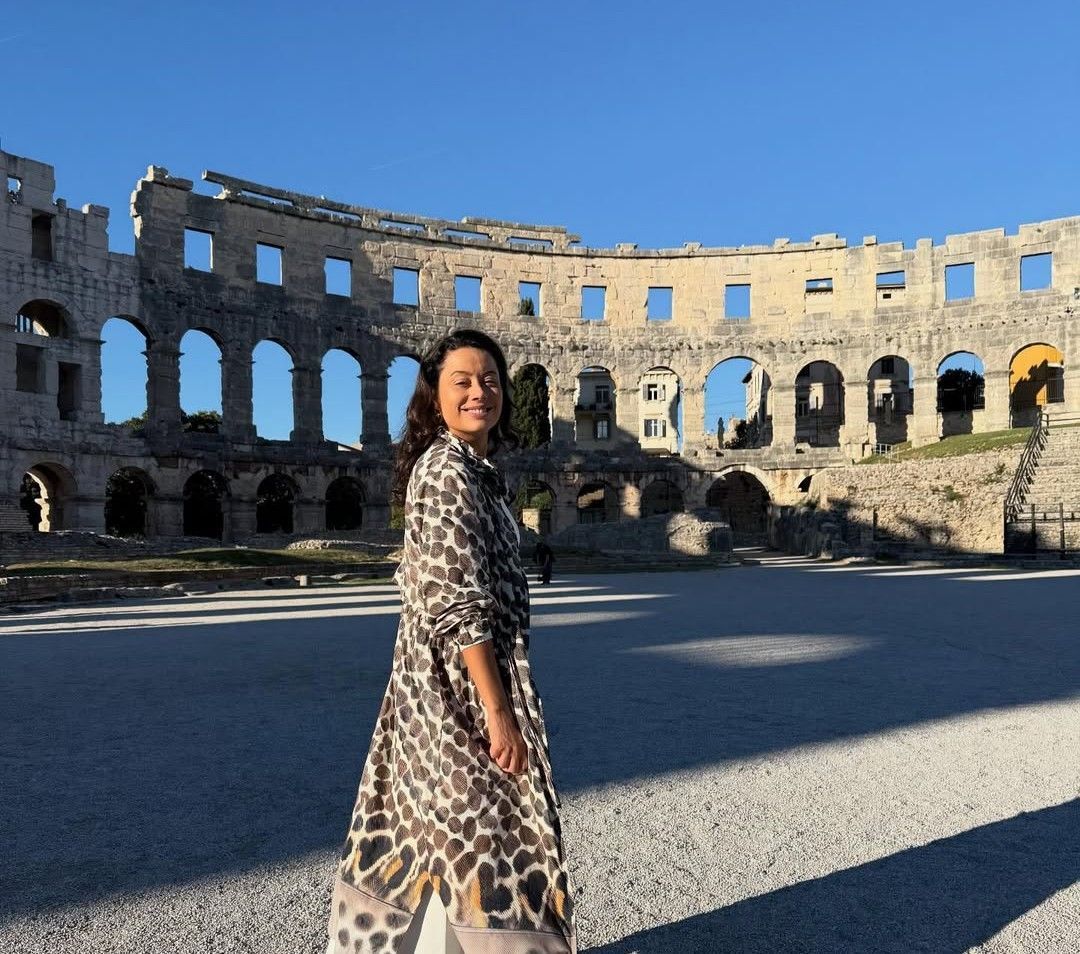 Daniela Filomeno no teatro romano de Pula, na Croácia