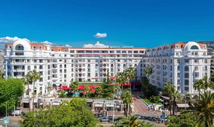 Fachada do hotel Le Majestic, em Cannes