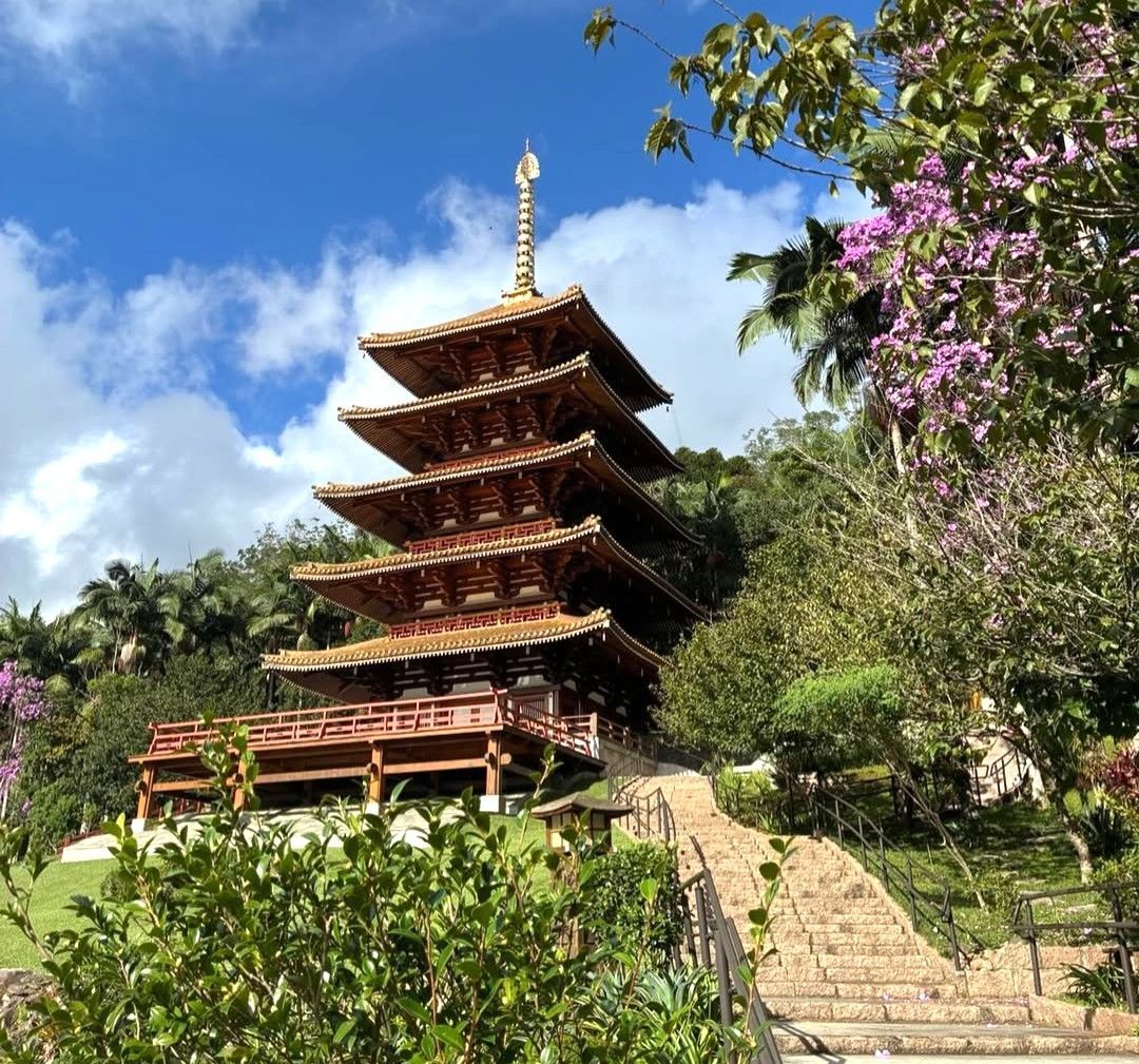 Torre de Miroku, em Ribeirão Pires