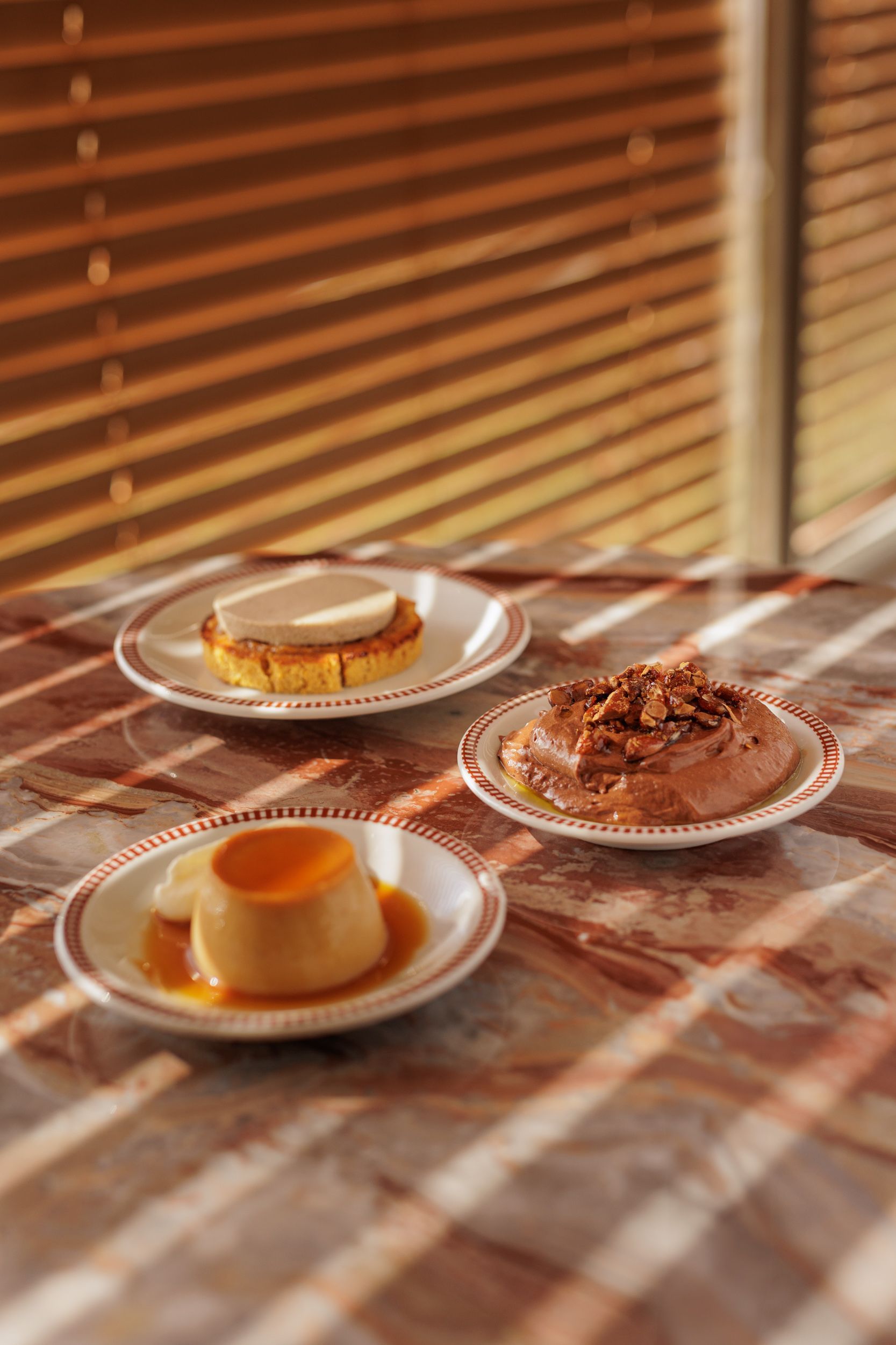 Sobremesas vão de pudim, mousse de chocolate, torta de maça e outras delícias • Rodrigo Ruiz Ciancia