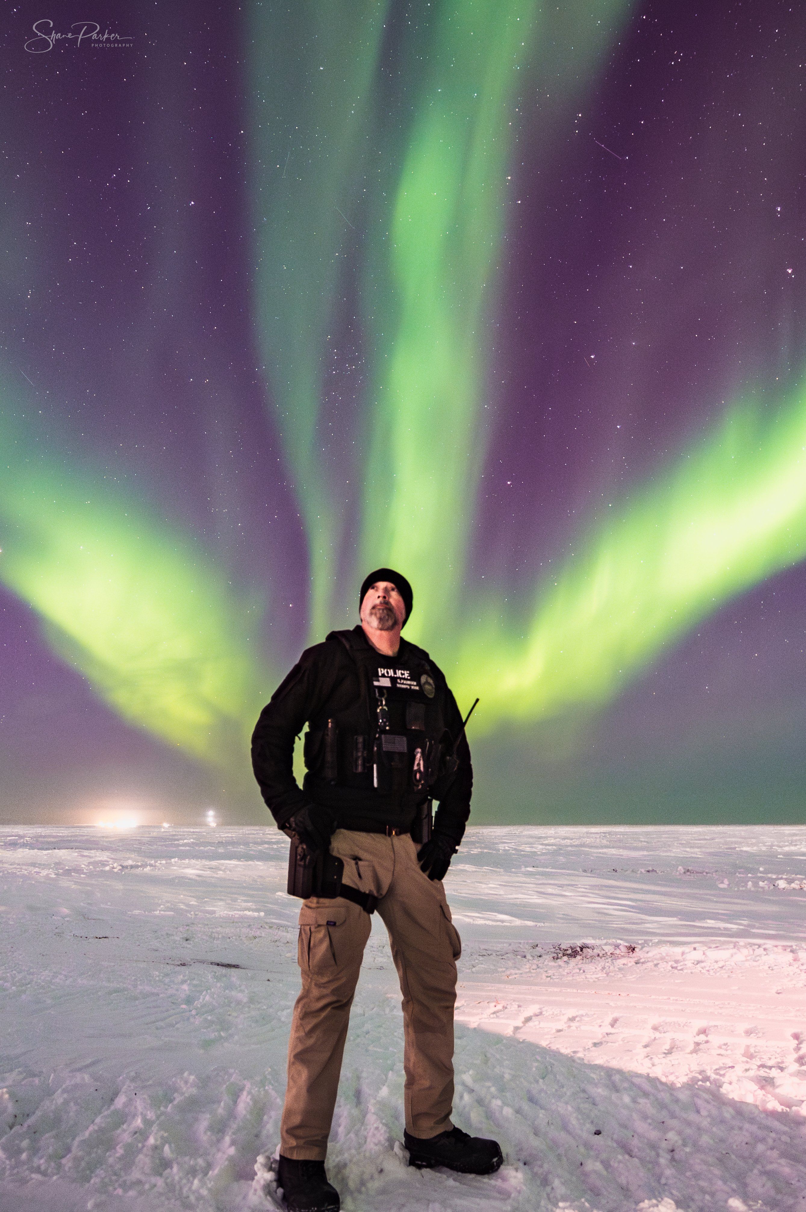"As pessoas realmente se preocupam umas com as outras aqui", diz Shane Parker, sargento da polícia e fotógrafo profissional de vida selvagem que trabalha em Utqiaġvik • Cortesia Shane Parker Photography