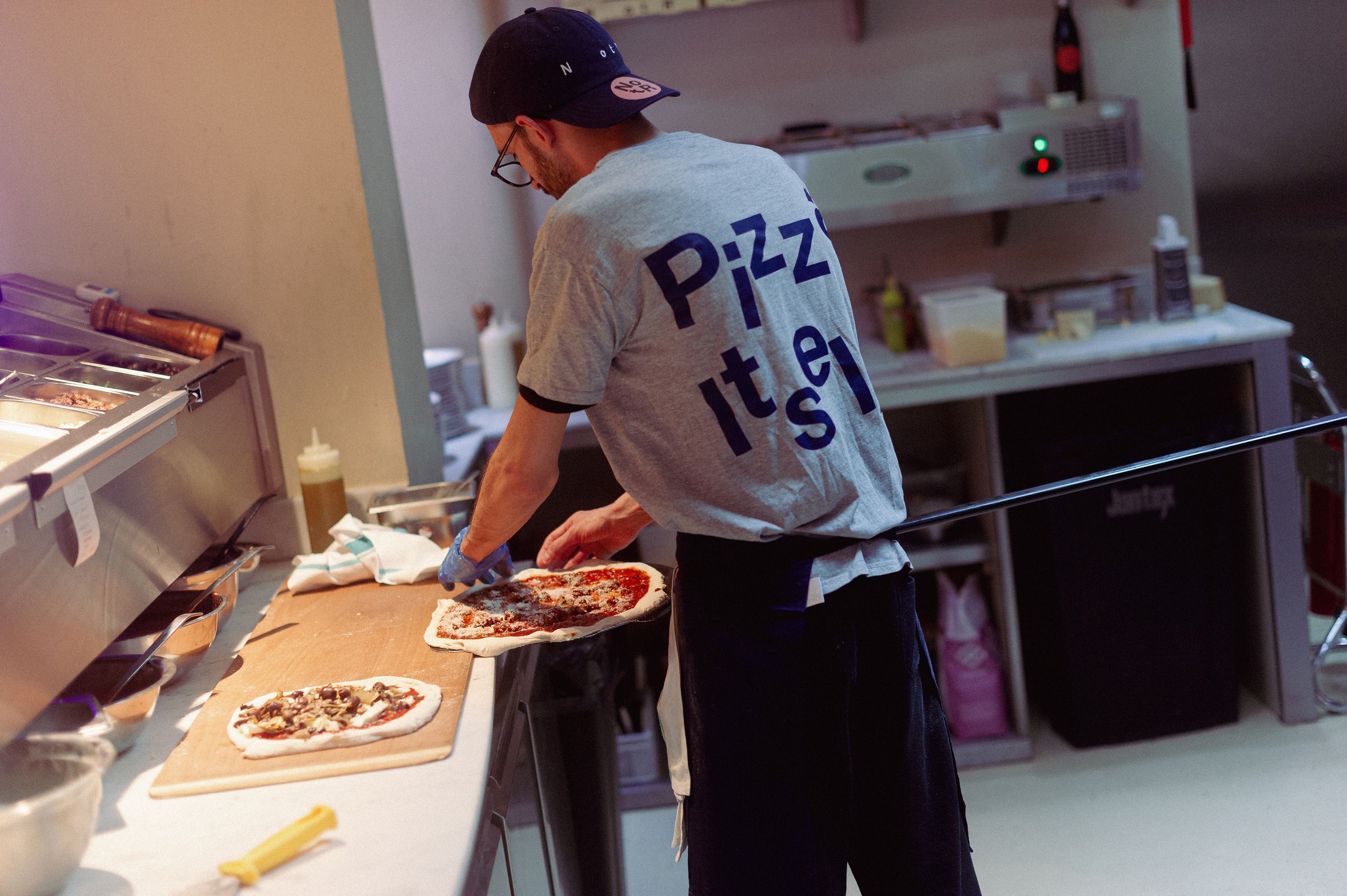 Chef da Napoli on the Road foi eleito o melhor do mundo em 2023 • Toby Hancock/CNN via CNN Newsource
