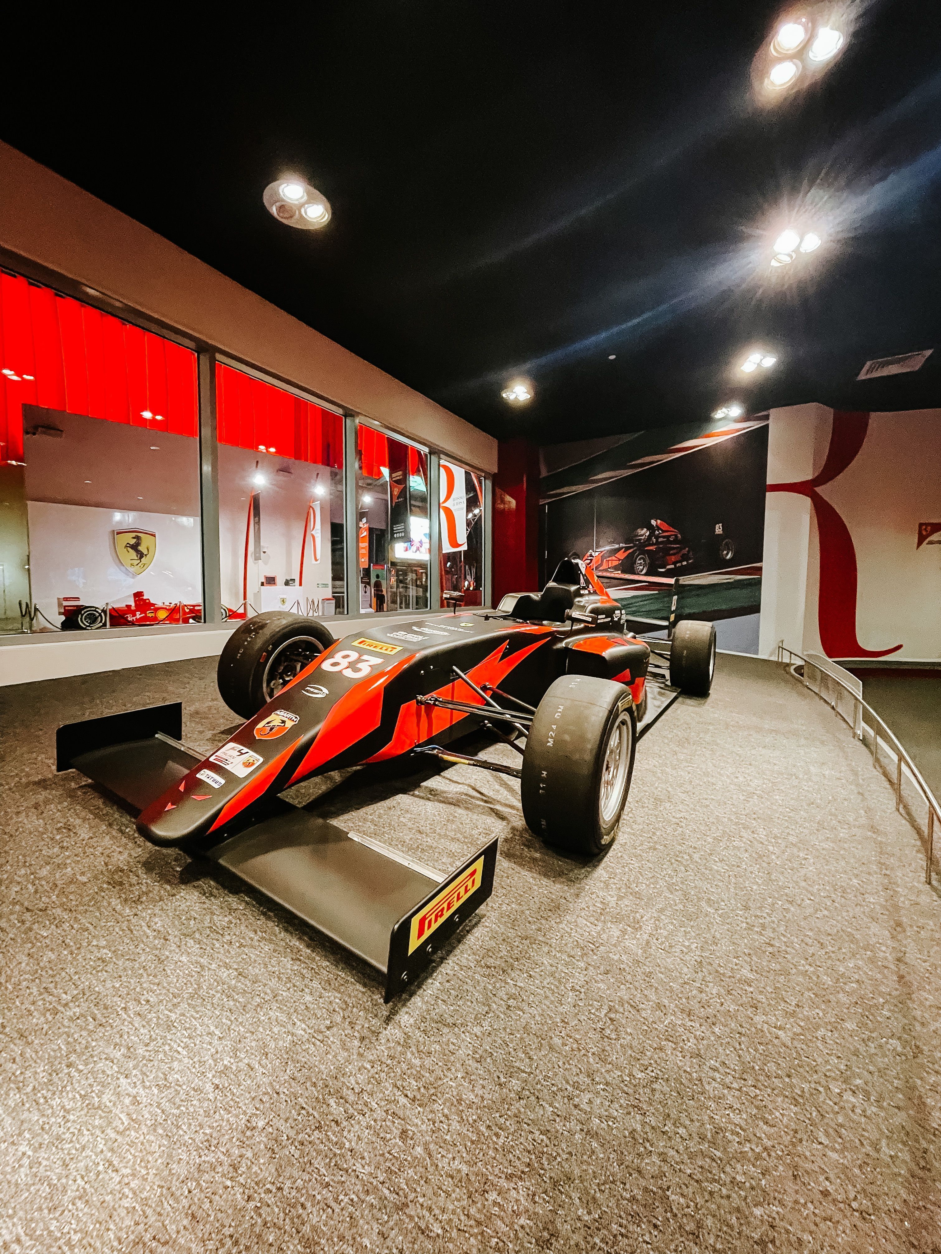 Felipe Massa se une à Driveness na criação de viagem pela Itália com acessos exclusivos ao universo do automobilismo