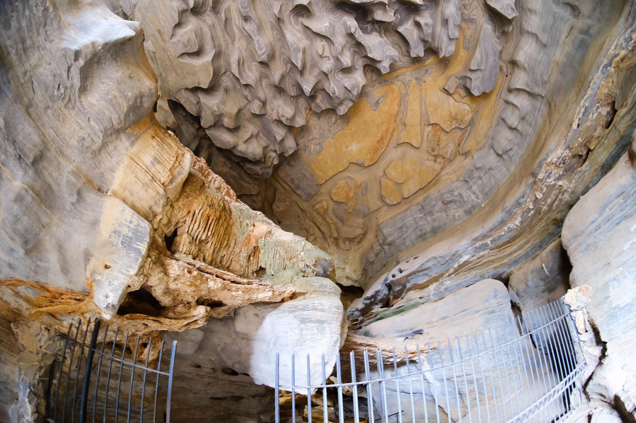 Gruta da Lapinha é um dos principais atrativos arqueológicos e espeleológicos de Minas Gerais • Roberto Castro/MTur/Flickr