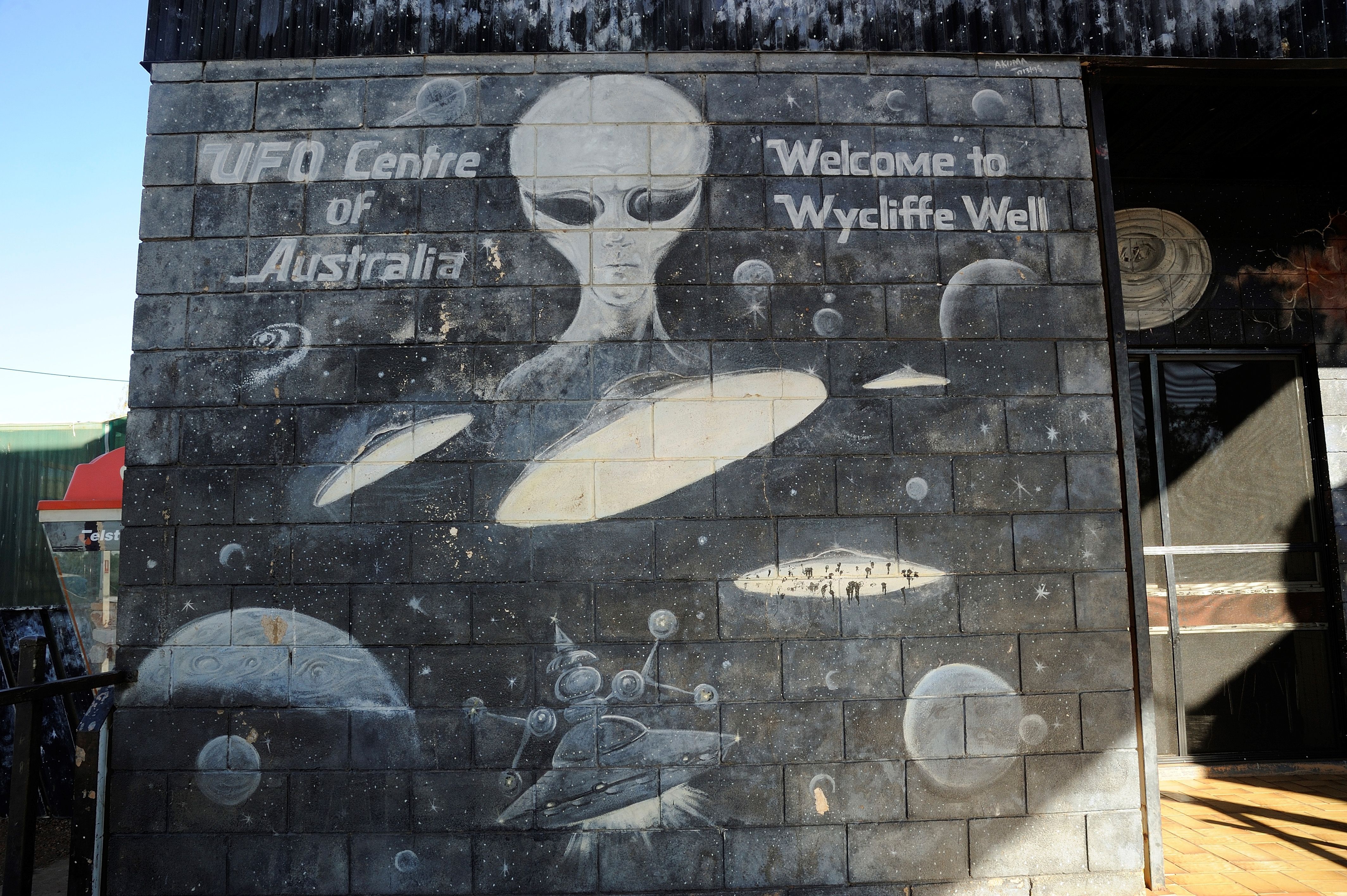 Wycliffe Well Roadhouse, ponto de encontro de OVNIs na Austrália • REDA/Universal Images Group via Getty Images