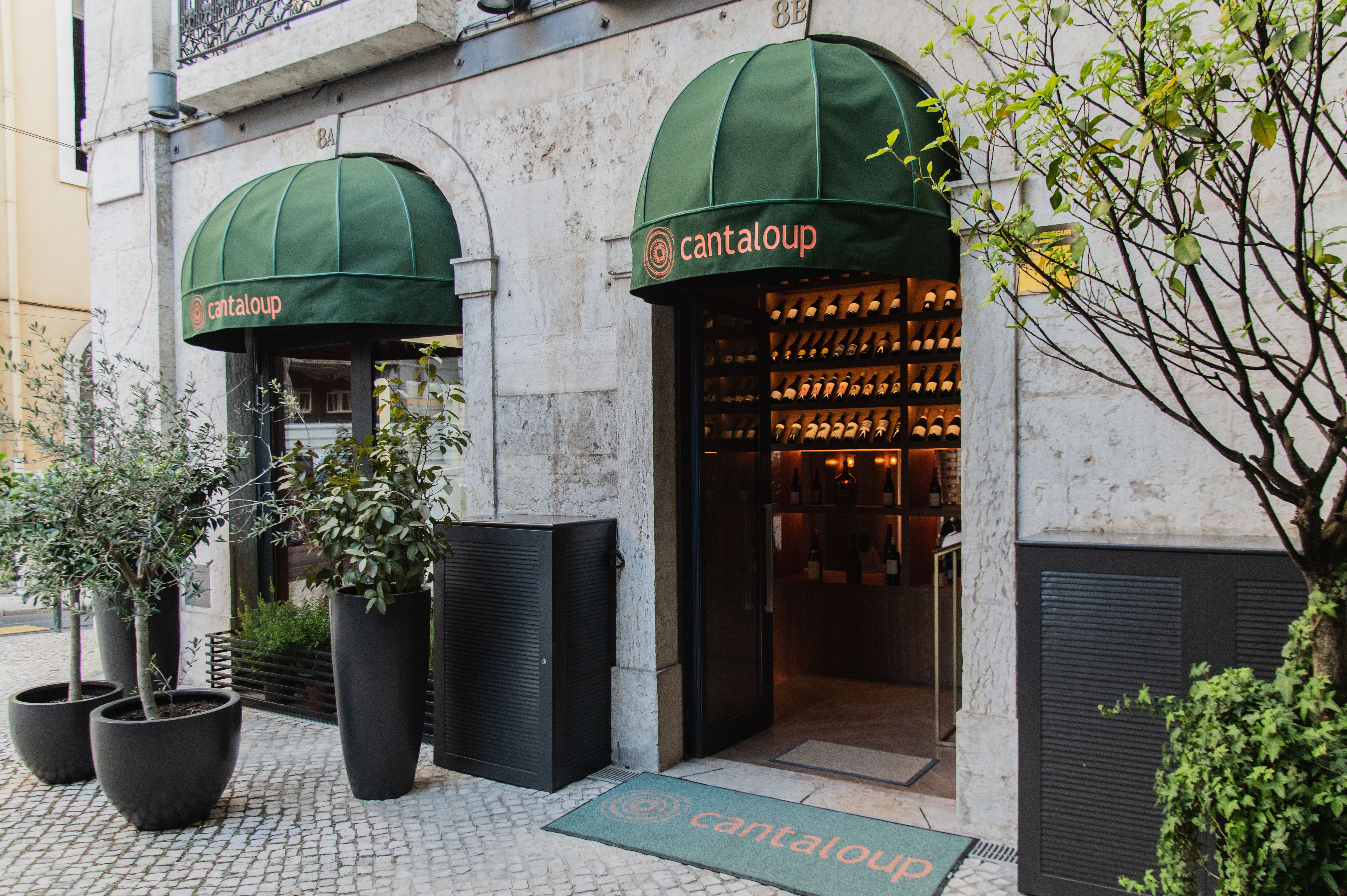 Fachada do Cantaloup Lisboa, no bairro do Chiado
