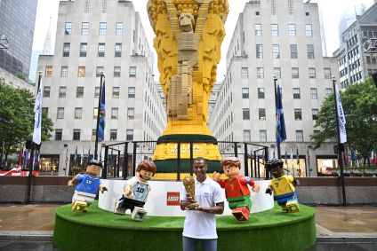 réplica do Troféu da Copa do Mundo