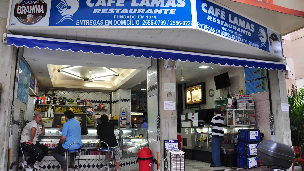 Café Lamas anuncia início das obras após incêndio que motivou corrente solidária