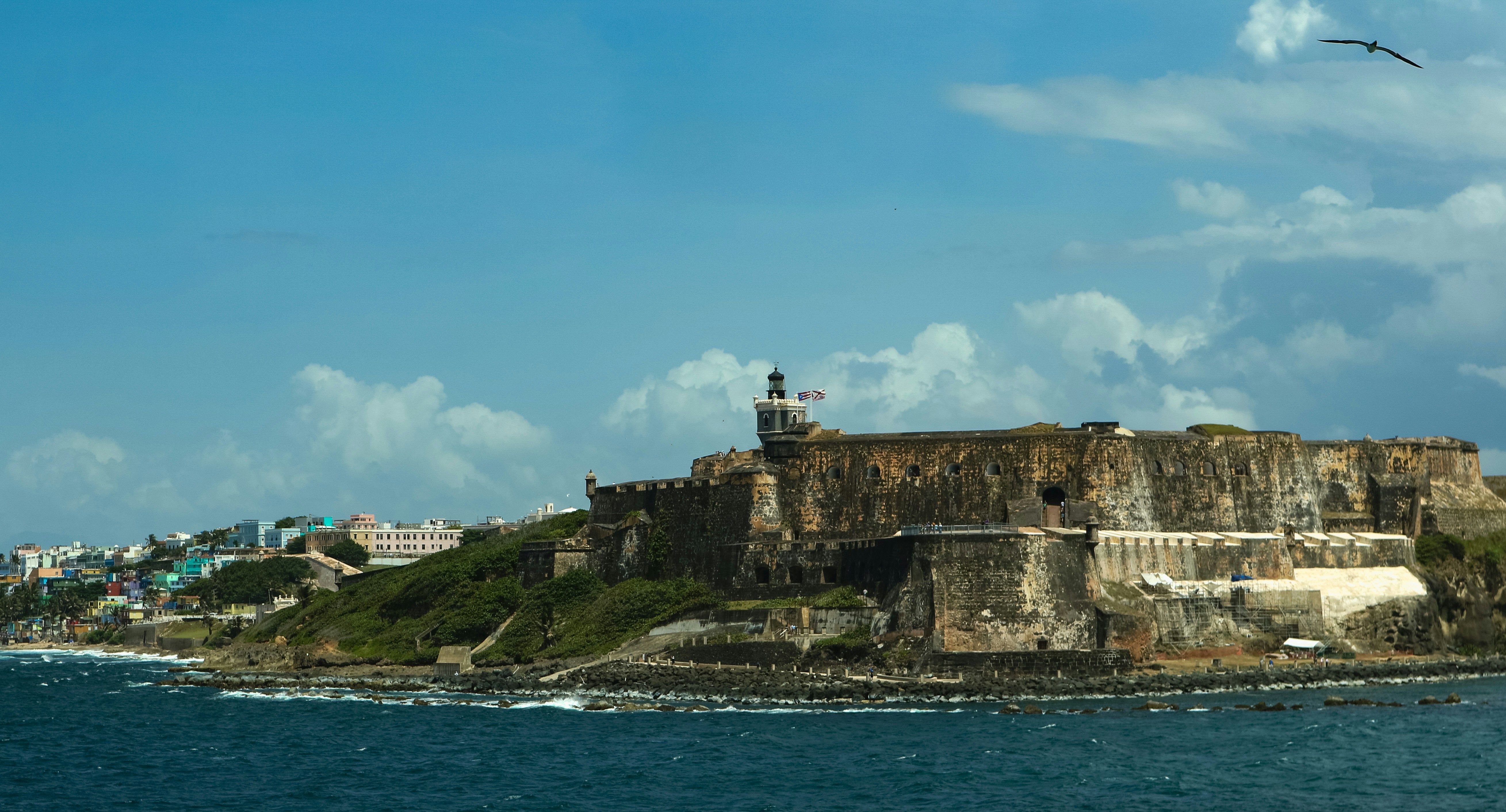 Castillo San Felipe del Morro faz parte do Sítio Histórico Nacional de San Juan • iSawRed/Unsplash