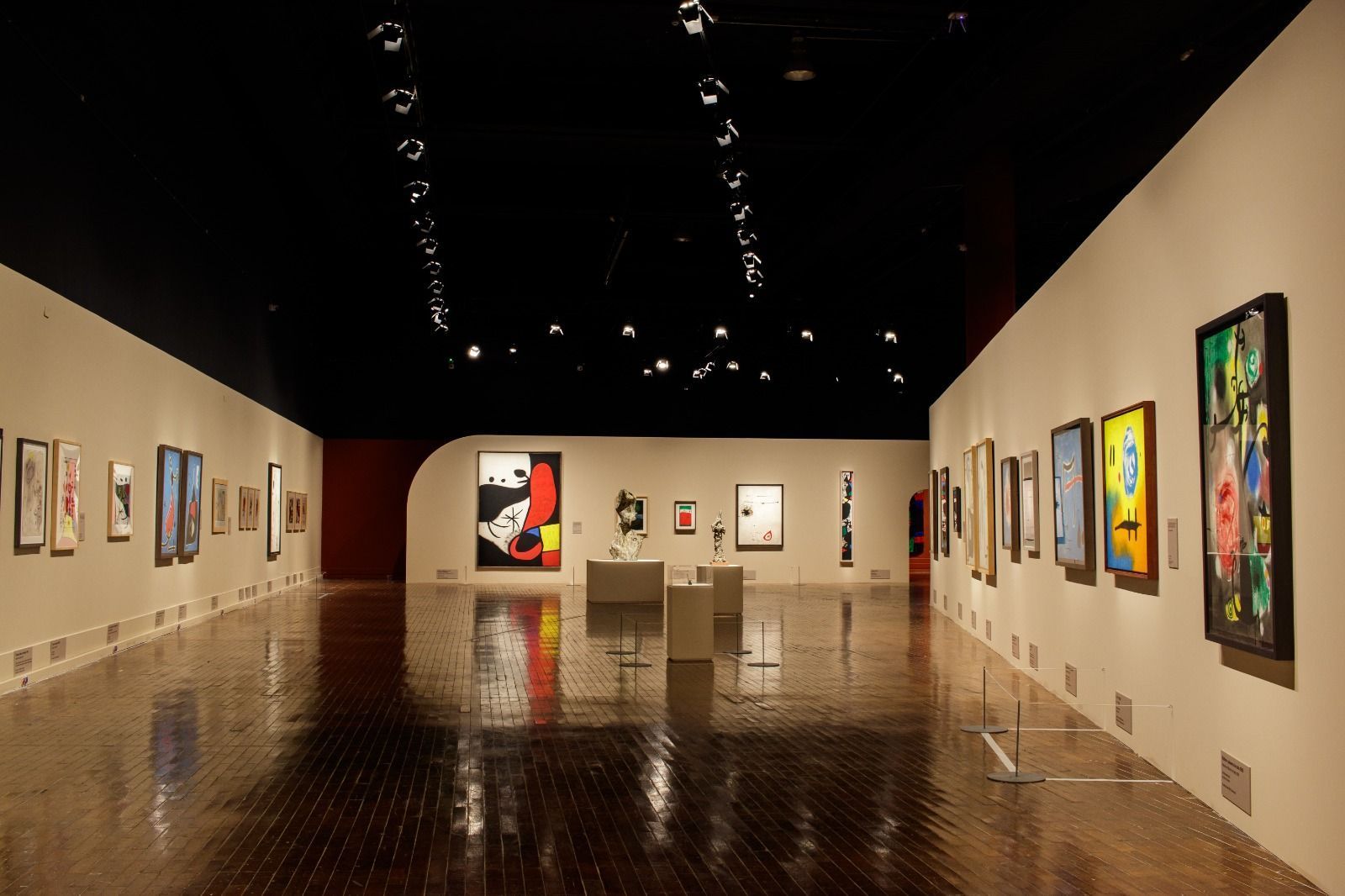 Em São Paulo, "Miró: Mestre das Formas" reúne pinturas, esculturas e outras experimentações de Joan Miró em diferentes momentos de sua trajetória • Vicent Solar/Persona Comunicação