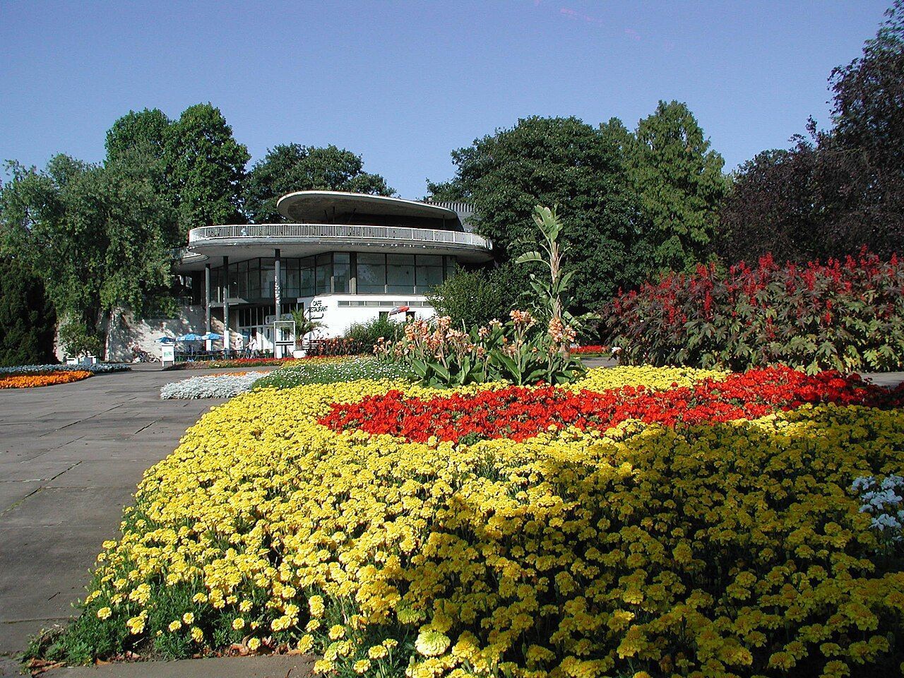 Rheinpark Köln é parque às margens do Rio Reno • HOWI/Wikimedia Commons/CC BY 3.0