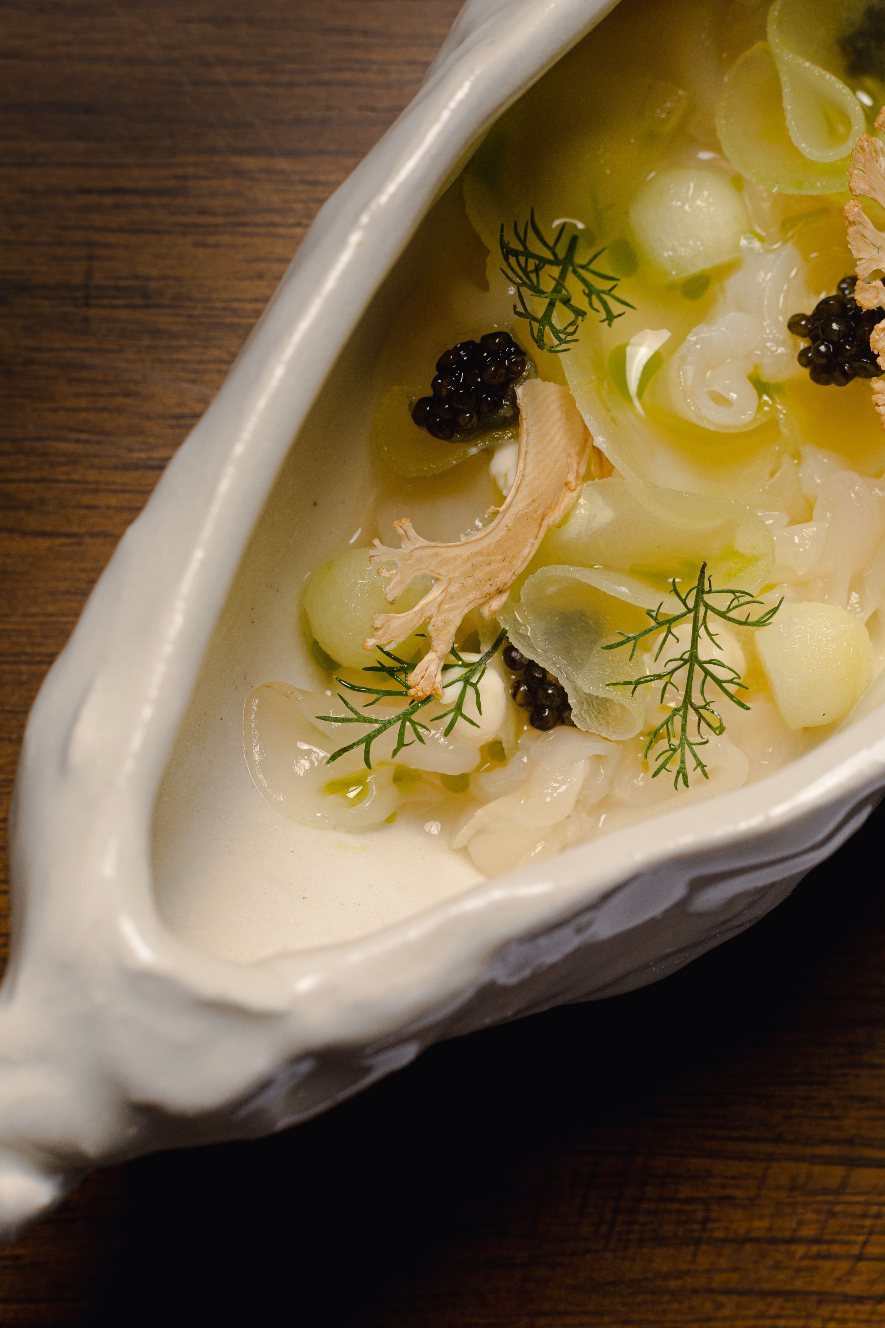 Vieiras com maça verde e couve-flor que pode ganhar caviar • João Paulo Prado