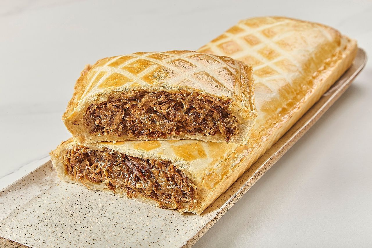 Carne na cerveja está entre os sabores mais pedidos da casa, pioneira na venda de tortas retangulares • Divulgação