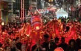 Na rua 25 de Março, festival gratuito é considerado maior evento chinês do Brasil