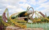 A Stardust Racers, do Universal Epic Universe, está entre as 10 melhores montanhas-russas de aço do mundo em 2026