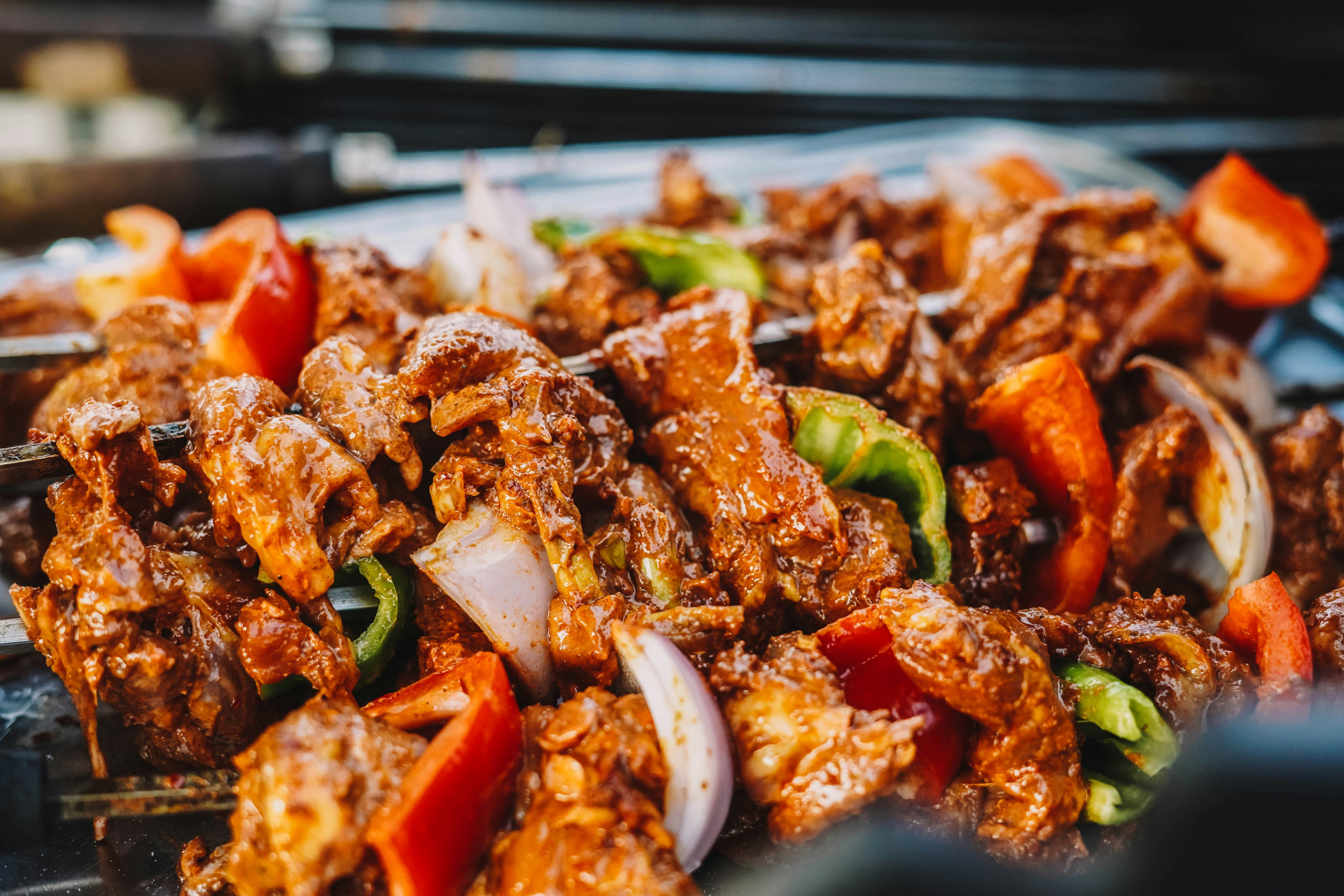 Suya, prato de espetos de carne da Nigéria