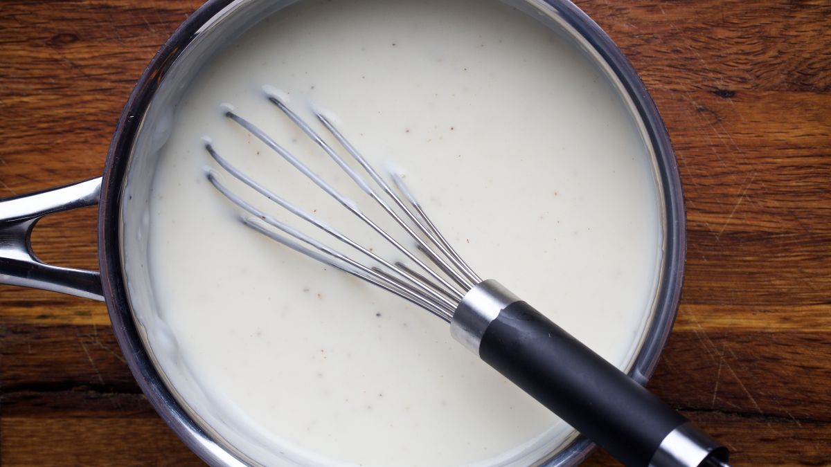 Como fazer molho béchamel sem empelotar? Chef francês ensina o segredo